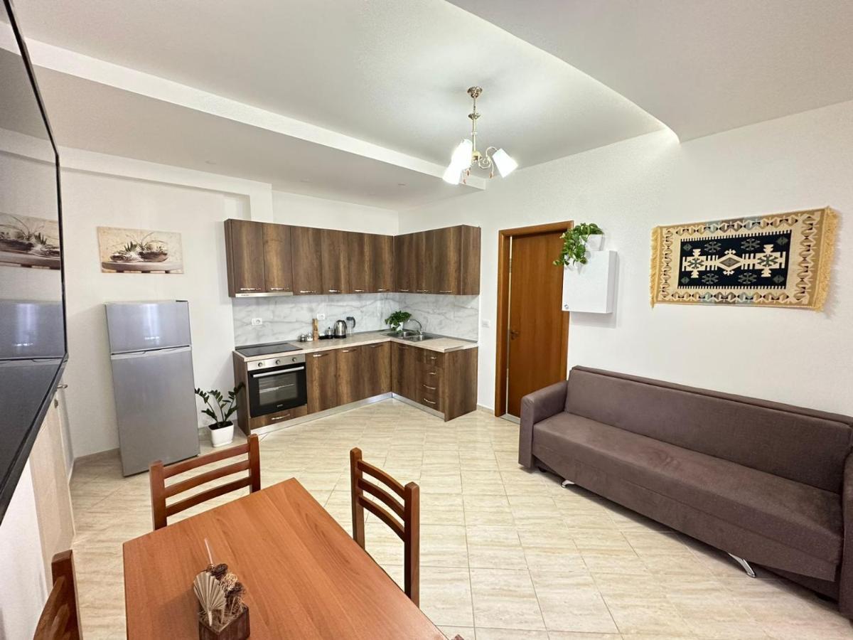 فلورا Trea Accomodations - Port Side المظهر الخارجي الصورة