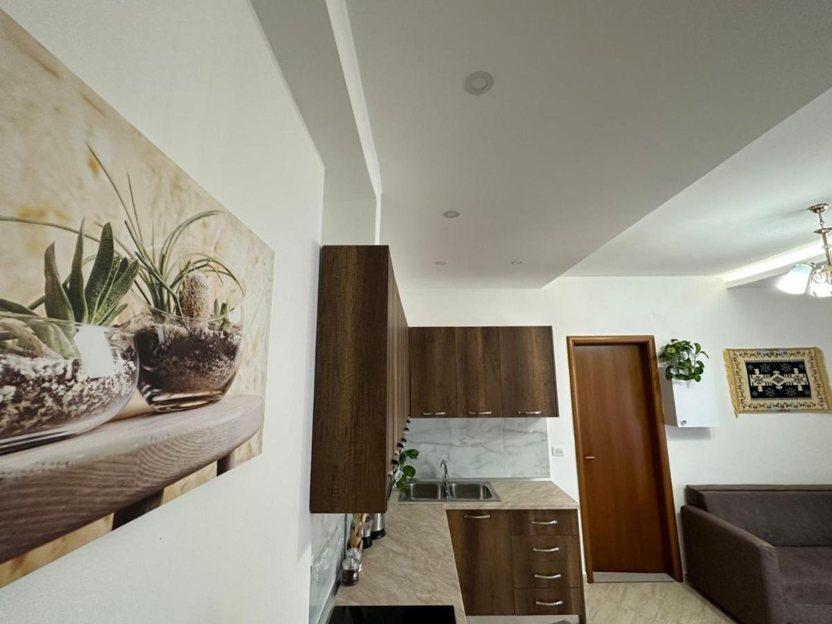 فلورا Trea Accomodations - Port Side المظهر الخارجي الصورة