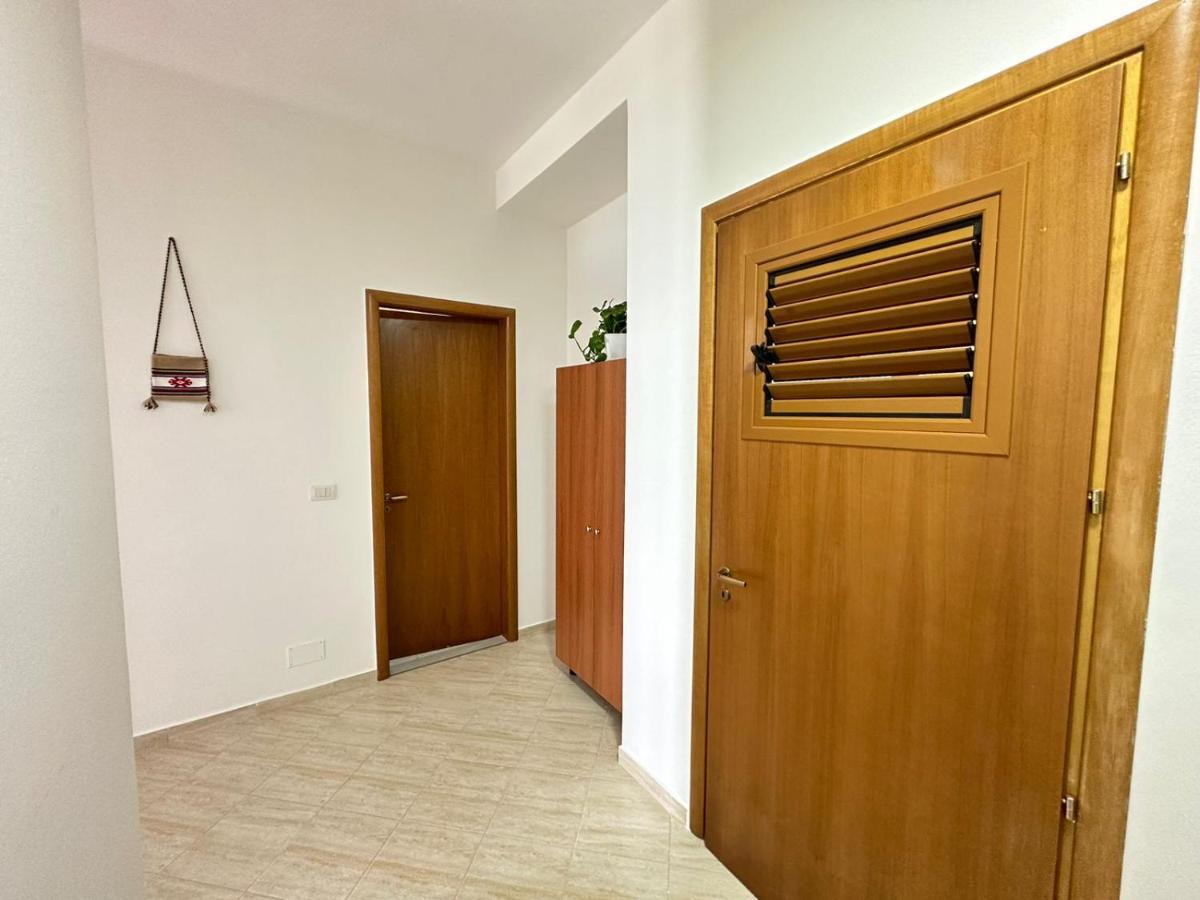 فلورا Trea Accomodations - Port Side المظهر الخارجي الصورة