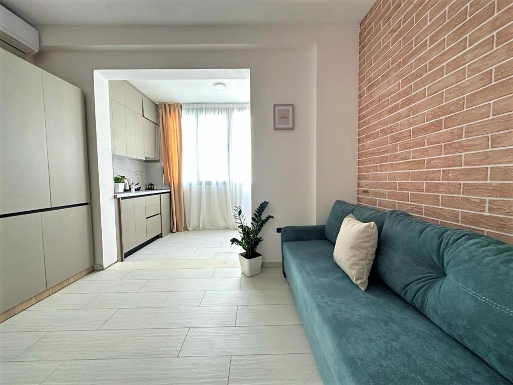 فلورا Trea Accomodations - Port Side المظهر الخارجي الصورة